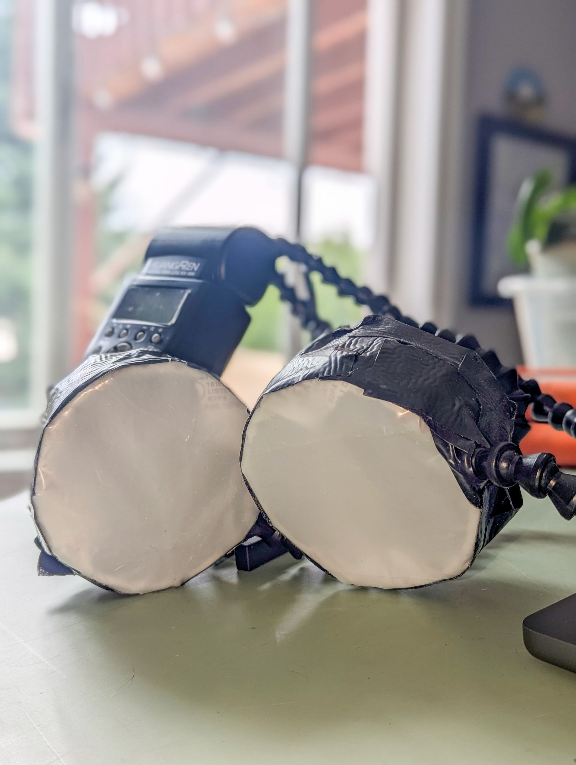 Venus Macro Twin Lite KX-800 with homemade soft box diffusers 